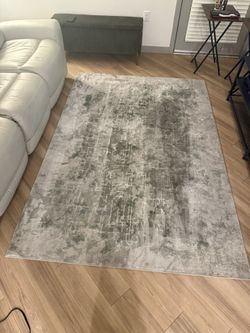 Carpet 90 inch X 63 inch
