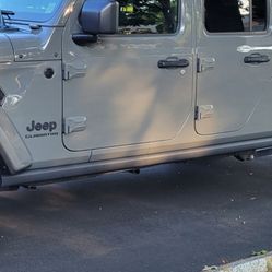 Jeep Gladiator Rock Sliders