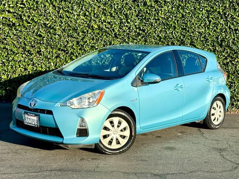 2013 Toyota Prius c