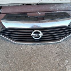 2011-2017 Nissan Quest Complete Front Bumper With Grill And Emblem Oem. 