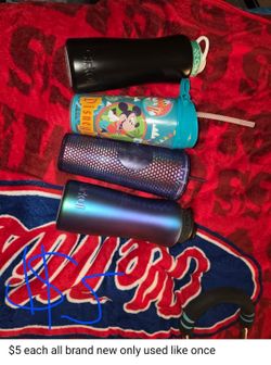 Cups never used 5 each or 20 for all
