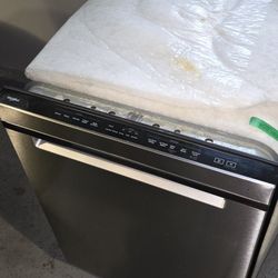 Dishwasher 