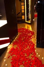 Rose Petals And Light Plus room