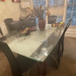 8-10 Dining Table