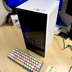 Beautiful ITX Gaming PC