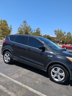Ford Scape SUV 4 door 2015