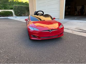 Tesla Model S for Kids by Radio Flyer