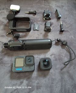 GoPro Hero 12 w accessories