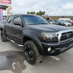 2005 Toyota Tacoma prerunner v6