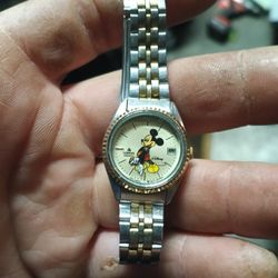 Vintage Two-tone Lorus Mickey Mouse Watch for Her | Disney Memorabilia