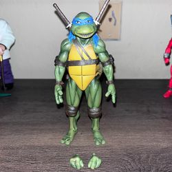 NECA TMNT ultimate Leonardo ninja turtle figure