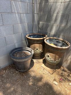 Large outdoor pots