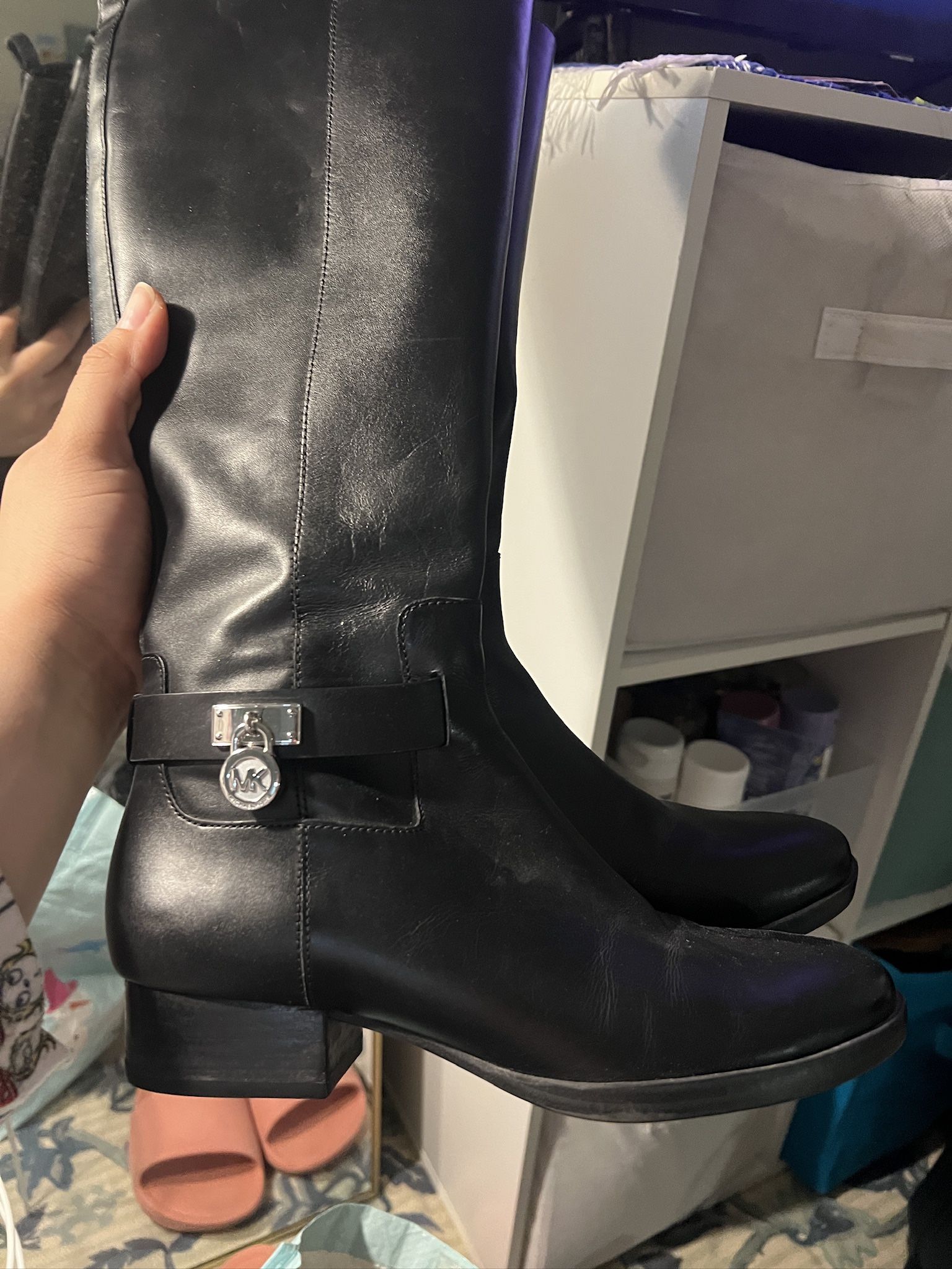 MK women’s 6.5 Black Boots