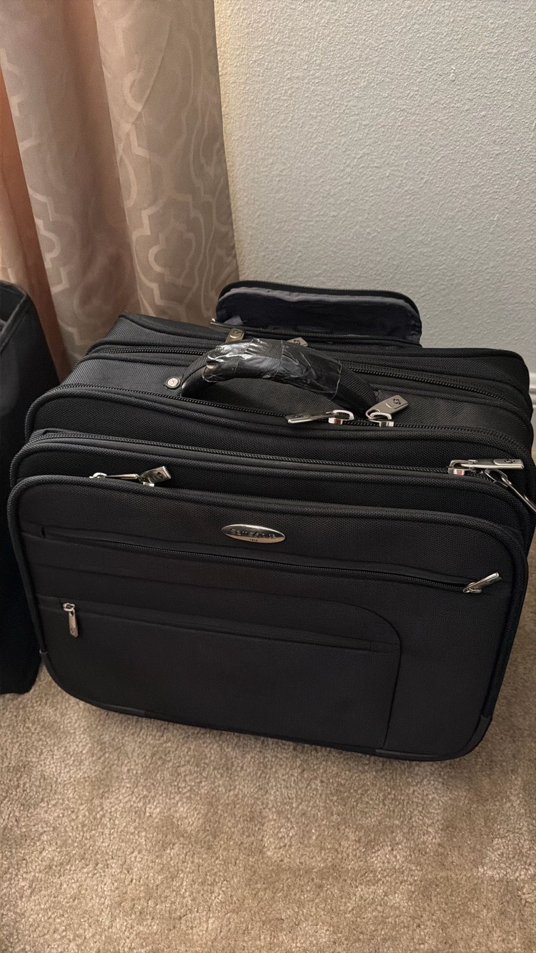 Samsonite carry on bag