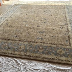 Area Rug 8’x10’