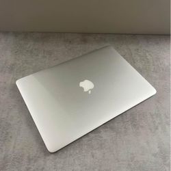 Perfect condition 2017 macbook air