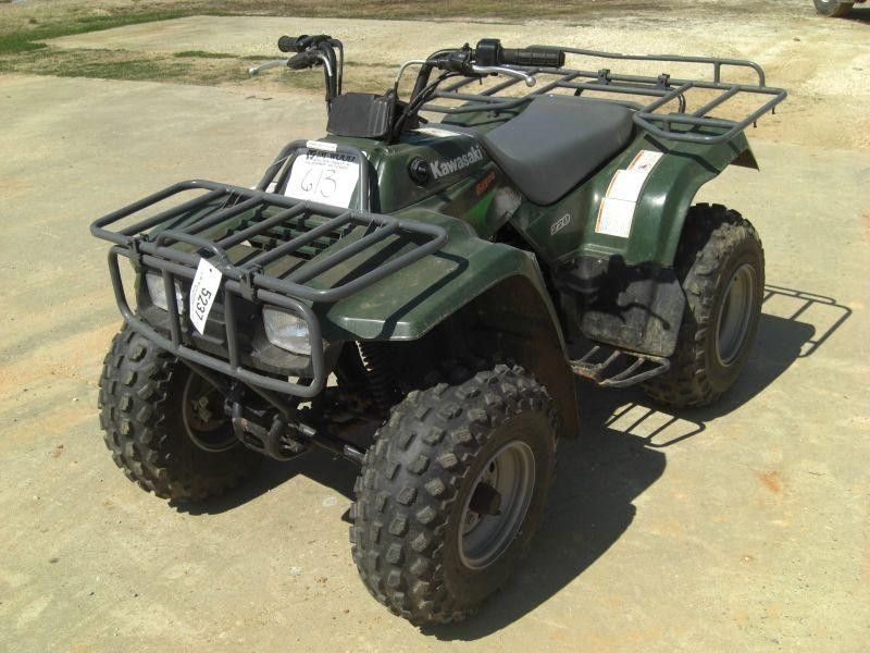 Kawasaki Bayou 220.