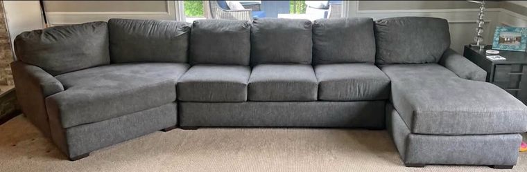 Smith Brothers of Berne 8000 series 163” Custom Sectional