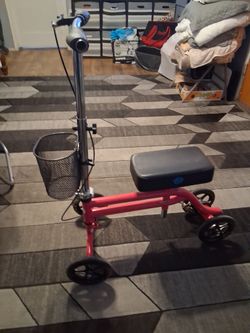 Medical knee scooter