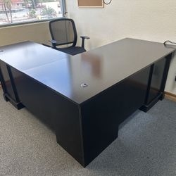 Desk For A Real Boss 