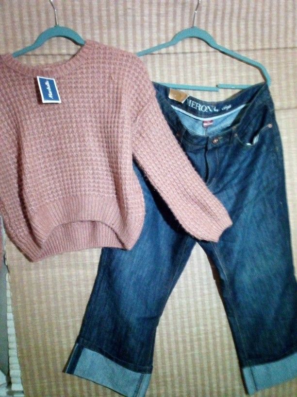 New Women's Cropped Jeans Sweater Bundle