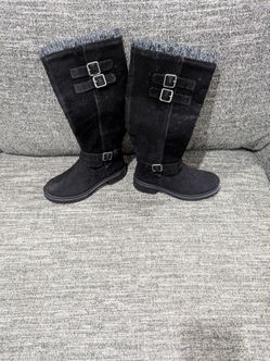 Black knee-high boots