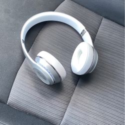Beats Solo  3 Wireless  Bluetooth 