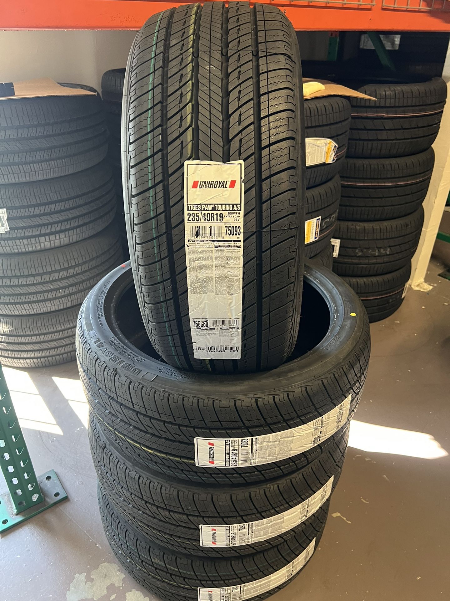 235/40/19 New Uniroyal Tires 235/40r19 Llantas Nuevas 