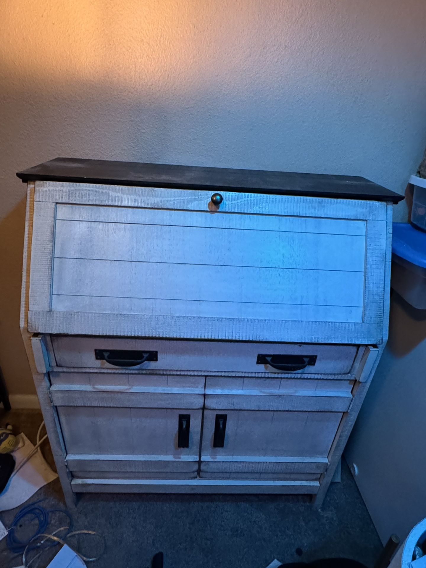 Like-New! Antique Style Wood Messenger/ Writing Desk W/3 USB ports + 2 Outlets + Storage!