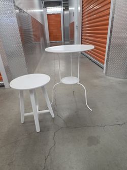 Beautiful Patio Set Table with Stool