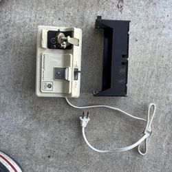 GE Spacemaker Can Opener 