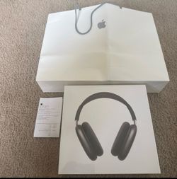 Apple AirPods Max - Black  (ANC) ACTIVE NOISE CANCELLATION
