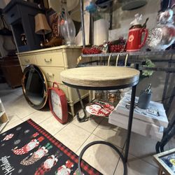 Small High Tabke $15