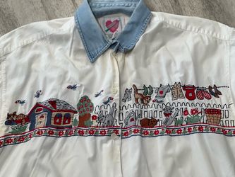 Vintage Embroidered Button-Up Shirt with Denim Collar