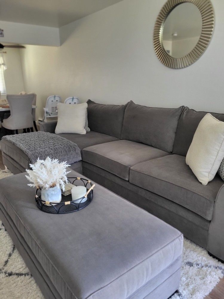 Sectional Sofa Grey Like New 👍 Must See