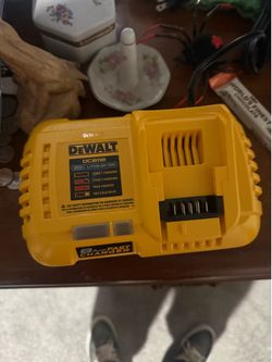 Dewalt 12/20/60v fast charger