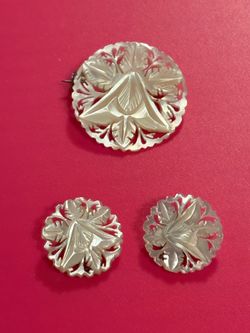 Mother of Pearl Clip ons and Brooch