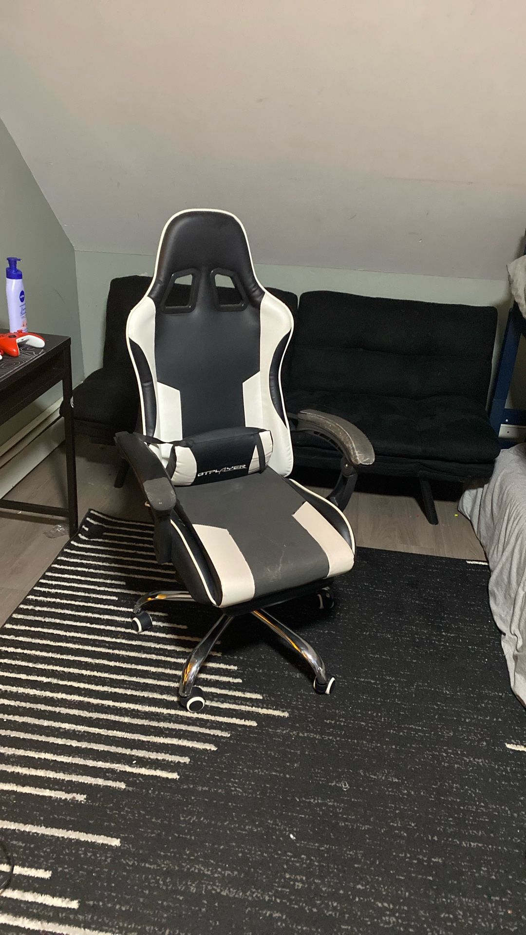 Gaming Chair Free