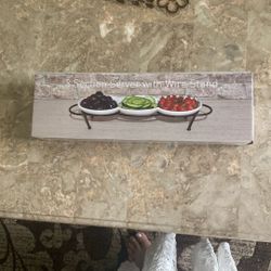 Three section serve with wire stand brand new