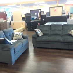 New Sofa And Love Seat 