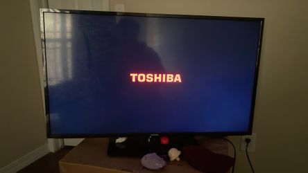 43” Toshiba TV