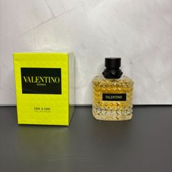 Valentino Perfume 