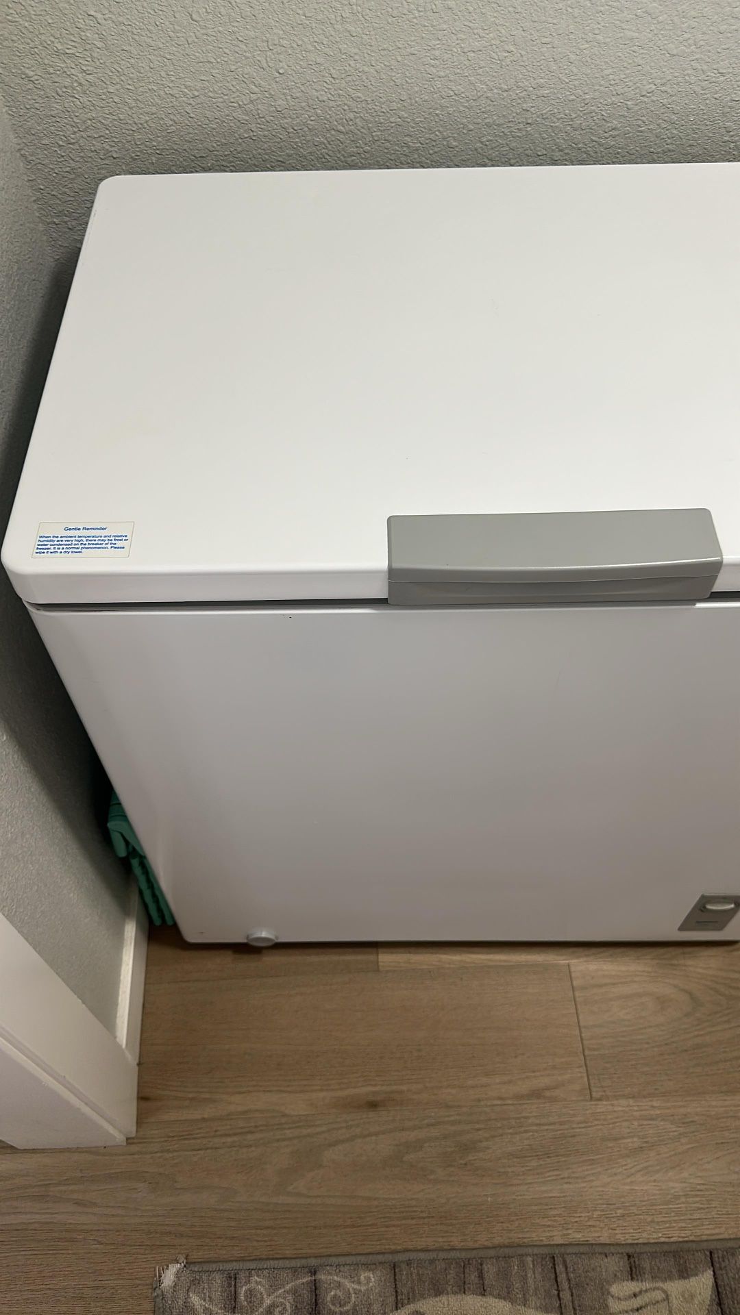 Midea Chest Freezer
