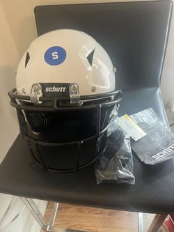 Schutt Vengeance A11 Youth Helmet