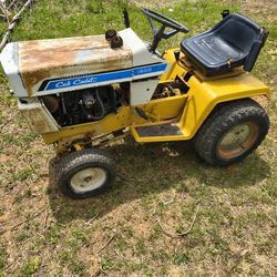 International 1200 Cub 
