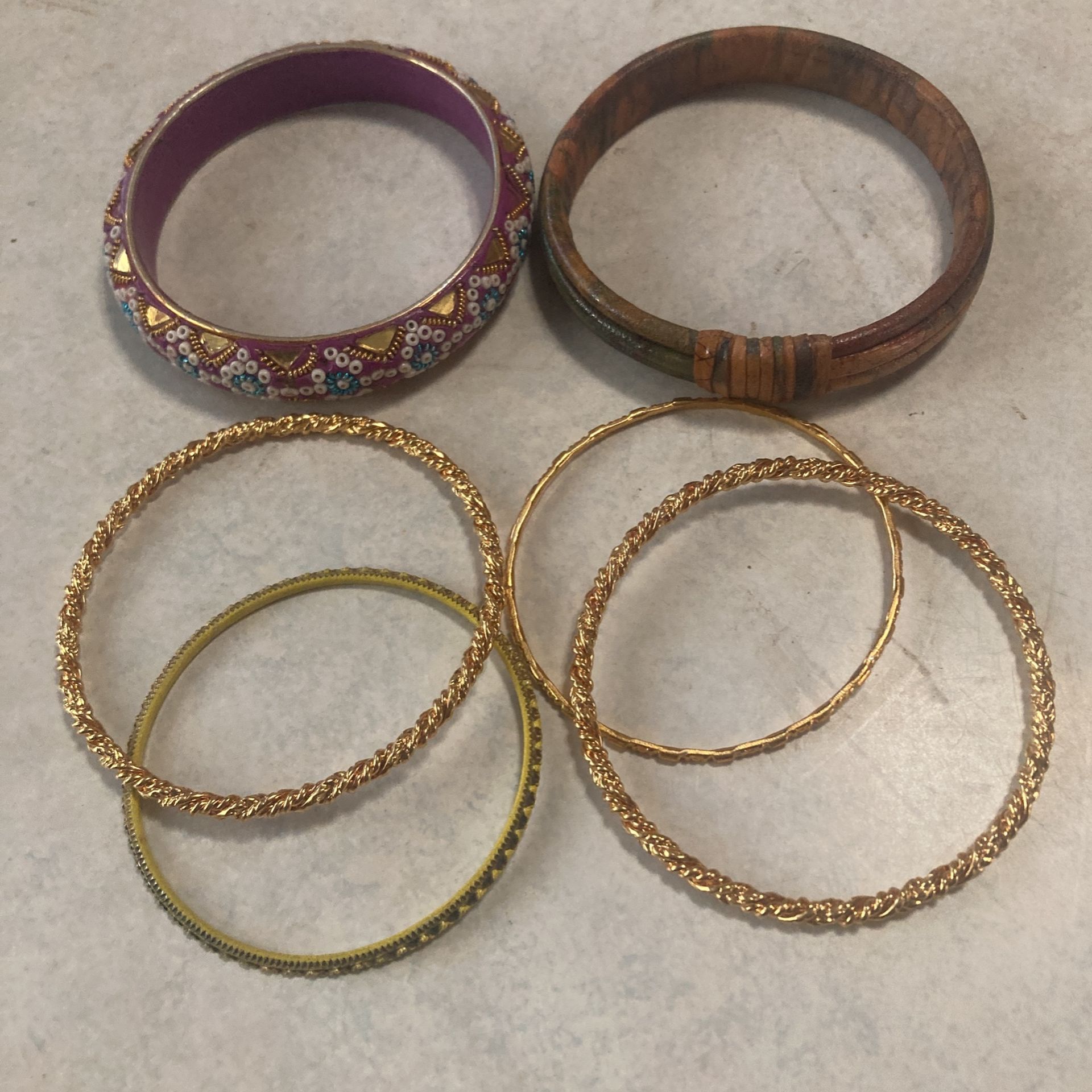 6 Different Bracelets