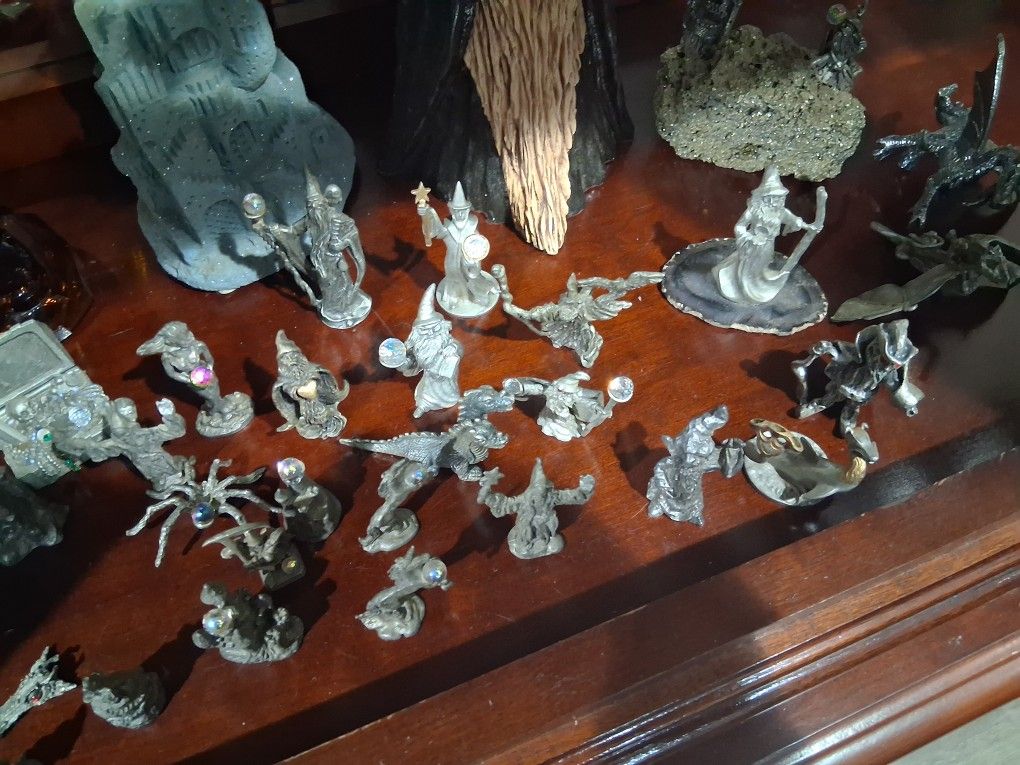 Miniature Pewter Fragons An Wizards 