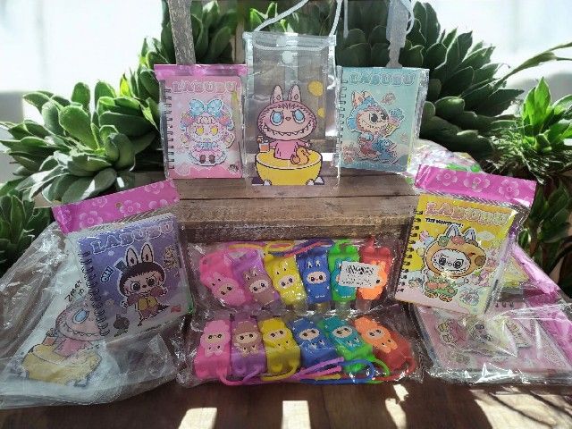 PARTY FAVORS -LABUBU/SANRIO THEMED