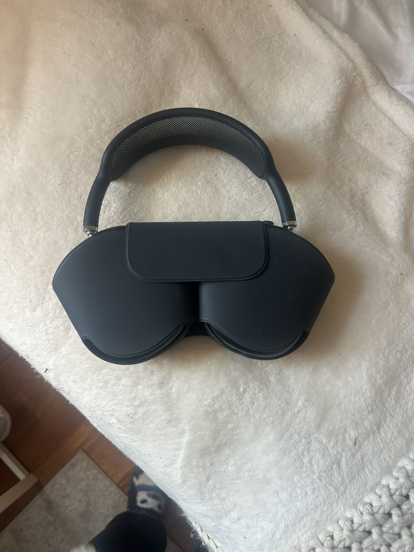 Apple AirPods Max-Black / Local pickup only