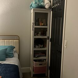 Book shelf